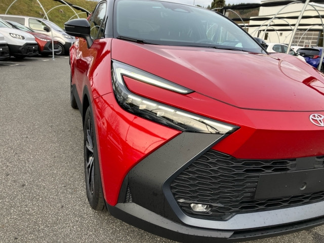 Bild 11: Toyota C-HR - 1,8 l  Hybrid 4x2 Active Drive CV