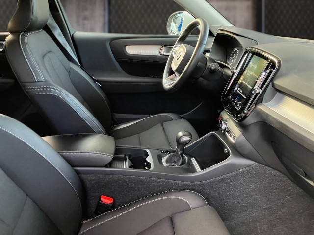 Bild 5: VOLVO PKW XC40 D3 Momentum