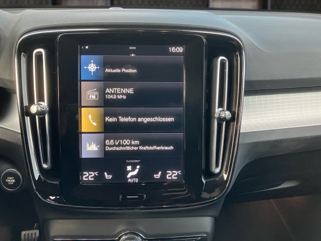 Bild 7: VOLVO PKW XC40 D3 Momentum