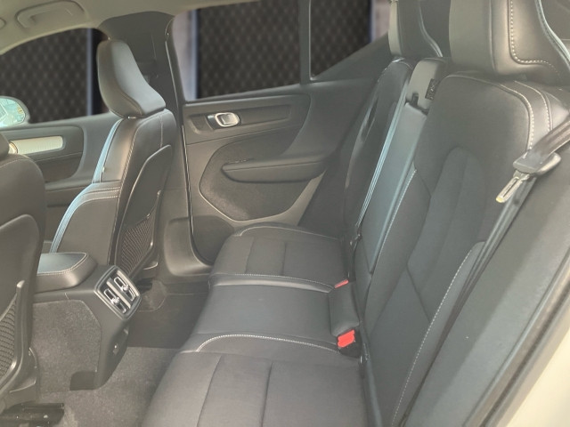 Bild 8: VOLVO PKW XC40 D3 Momentum