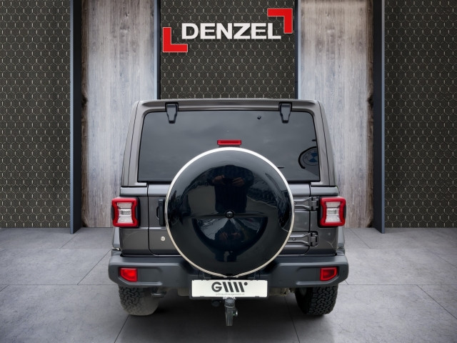 Bild 2: Jeep Wrangler Sahara 2,2