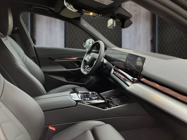 Bild 5: BMW i5 eDrive40 Touring G61