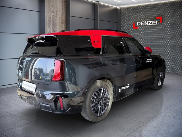 Bild 3: Mini Countryman SE ALL4 U25 XE2