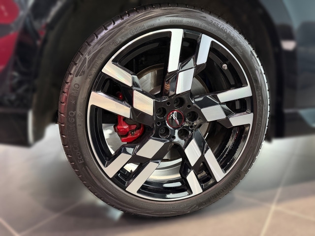 Bild 4: Mini Countryman SE ALL4 U25 XE2