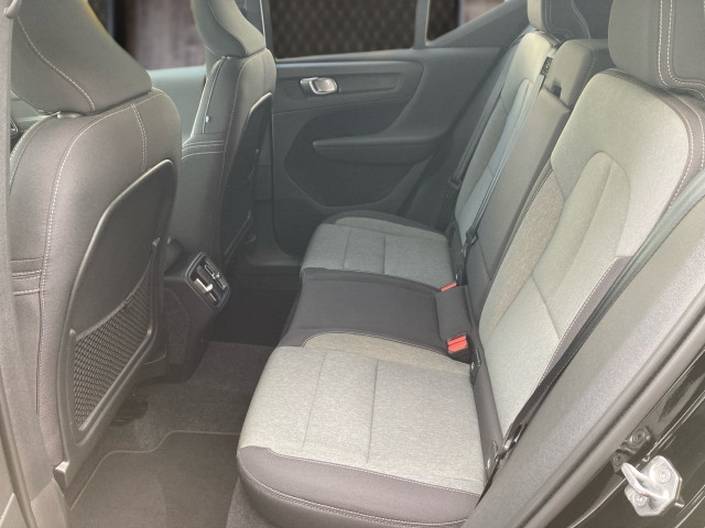 Bild 8: VOLVO PKW XC40 T3 Momentum Pro Geartronic