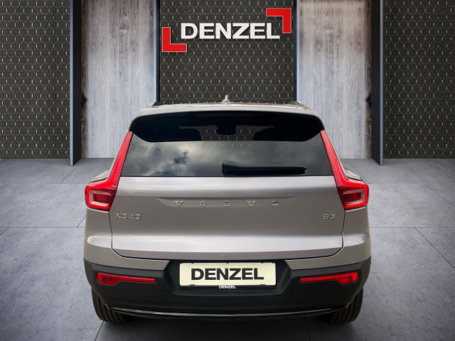 Bild 9: VOLVO PKW XC40 Plus, B3 Mild Hybrid, Benzin, Dark