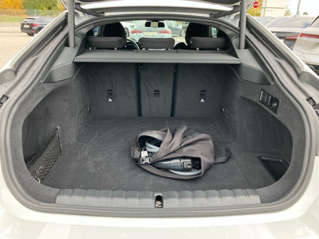 Bild 9: BMW i4 xDrive40 Gran Coupé G26 XE2