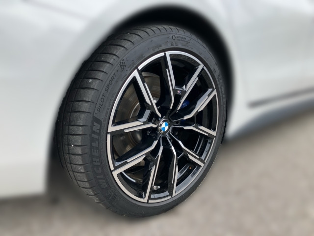 Bild 4: BMW i4 xDrive40 Gran Coupé G26 XE2