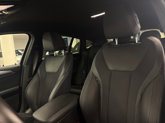 Bild 13: BMW X4 xDrive 20d 48 V A