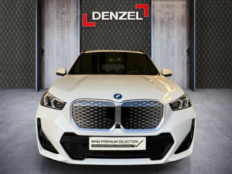 Bild 12: BMW iX1 eDrive20 U11