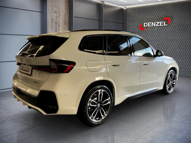 Bild 3: BMW iX1 eDrive20 U11