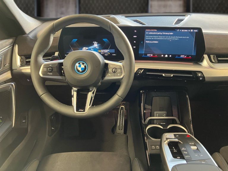 Bild 6: BMW iX1 eDrive20 U11