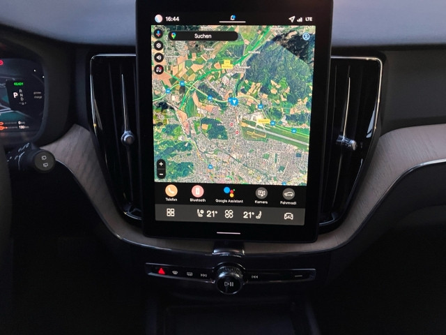 Bild 7: VOLVO PKW XC60 Plus, T6 AWD Plug-in Hybrid, Elektrisch/Benzin, Dark