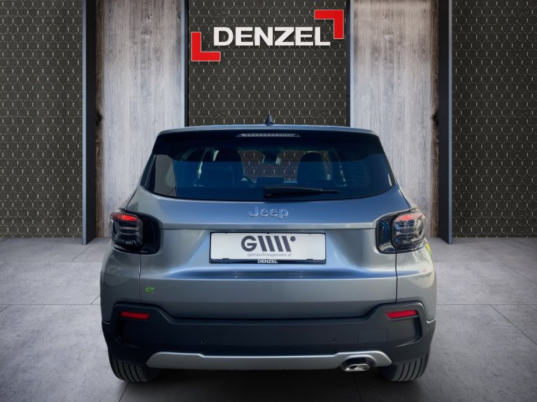 Bild 10: Jeep Avenger 1.2 e-Hybrid