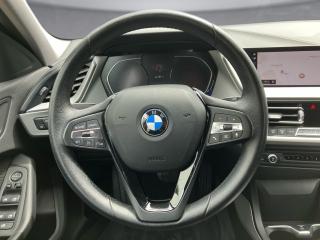 Bild 9: BMW 116d 5-Türer F40 B37