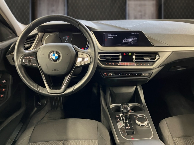 Bild 6: BMW 116d 5-Türer F40 B37