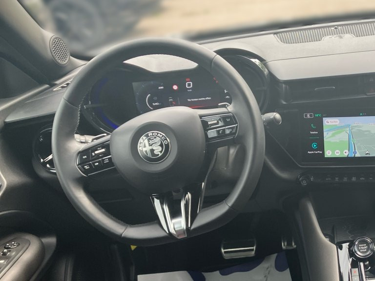 Bild 9: Alfa Junior Ibrida 1.2 136 MHEV FWD