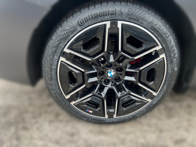 Bild 4: BMW PKW i-Serie iX M70 xDrive I20