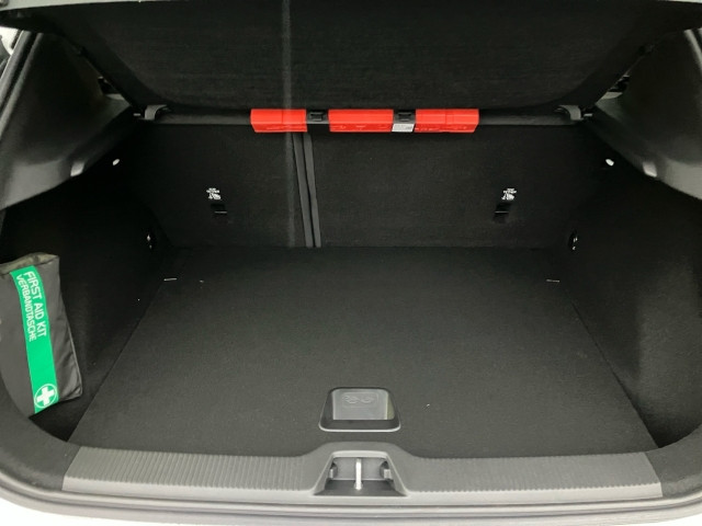 Bild 9: VOLVO PKW EX30 Plus, Single Motor Extended Range, Vollelektrisch