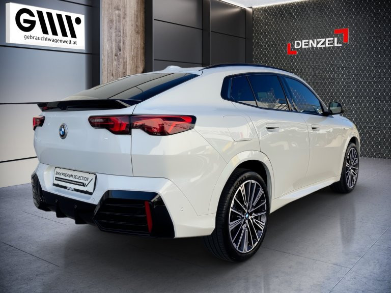 Bild 3: BMW X2 sDrive 20d Aut.