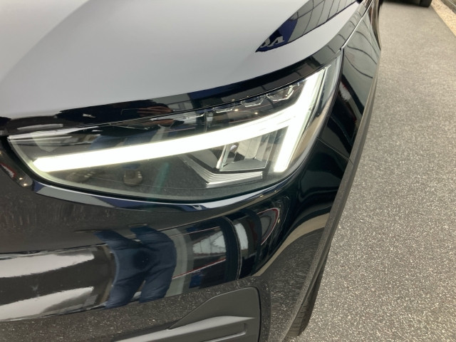 Bild 10: VOLVO PKW XC40 Core, B3 Mild Hybrid, Benzin