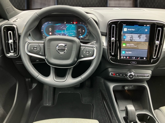 Bild 5: VOLVO PKW XC40 Core, B3 Mild Hybrid, Benzin