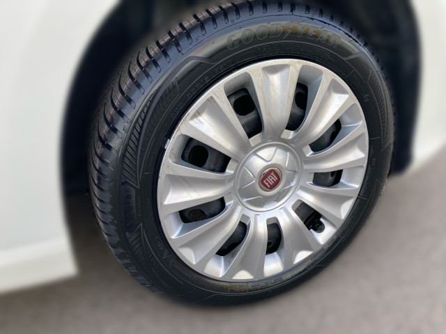 Bild 4: Fiat Tipo 1,4 16V 95 Easy