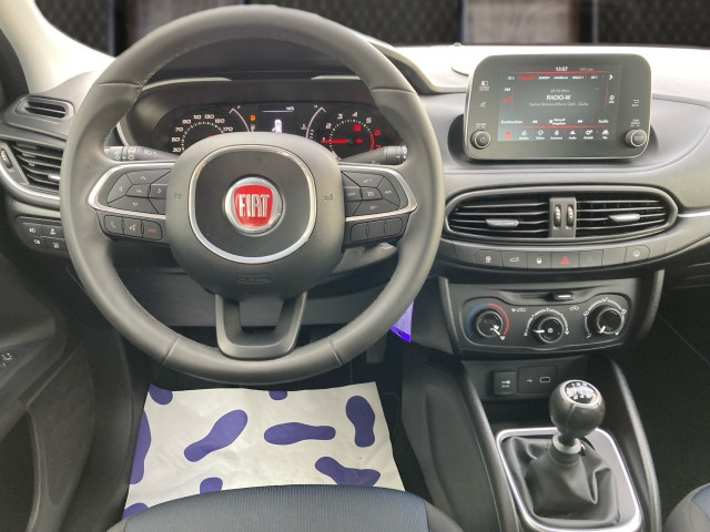 Bild 6: Fiat Tipo 1,4 16V 95 Easy