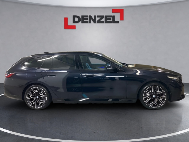 Bild 10: BMW i5 xDrive40 Touring