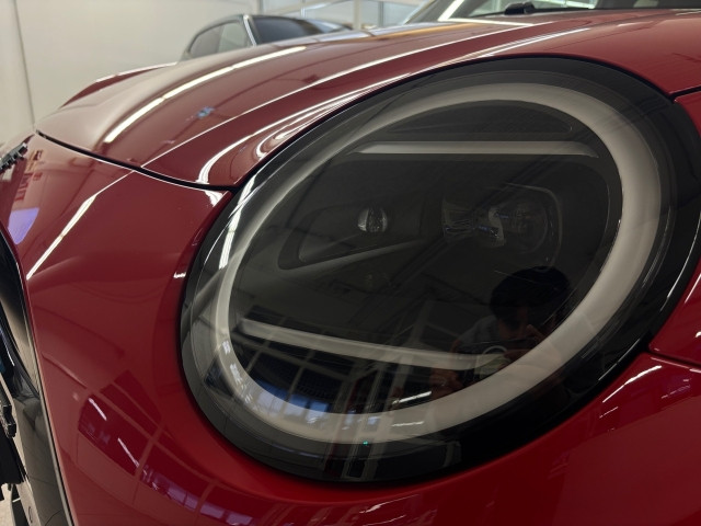 Bild 11: Mini Cooper SE J01 HC0