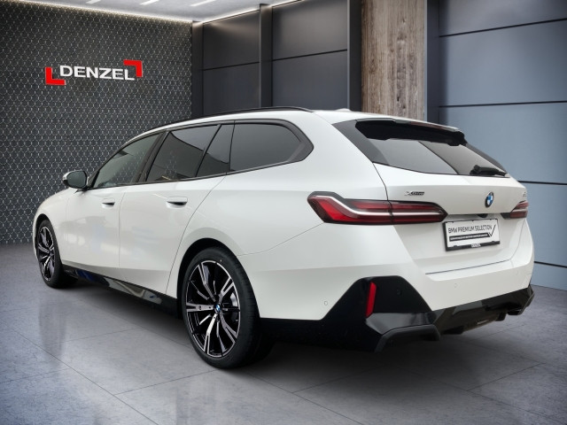 Bild 2: BMW 520d xDrive Touring G61 B47