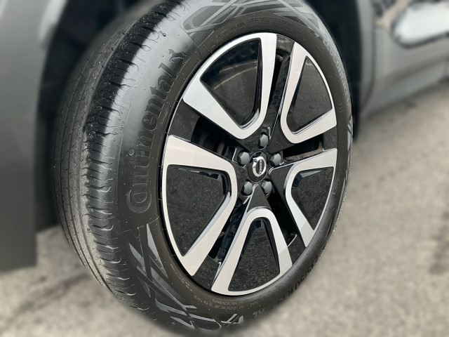 Bild 4: VOLVO PKW XC40 D3 Momentum Pro Geartronic