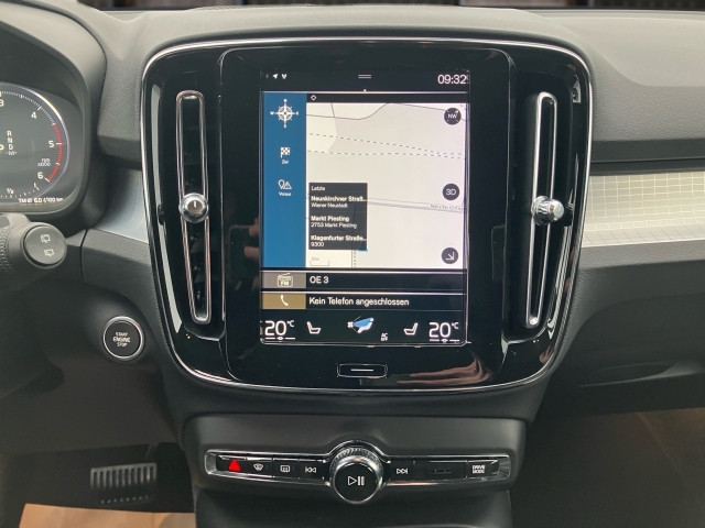 Bild 7: VOLVO PKW XC40 D3 Momentum Pro Geartronic