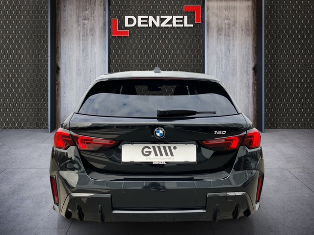 Bild 10: BMW 120 5-Türer F70 B38