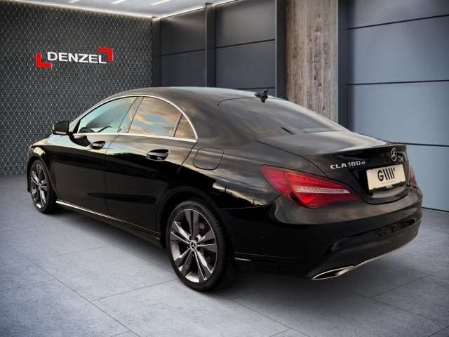 Bild 2: Mercedes CLA