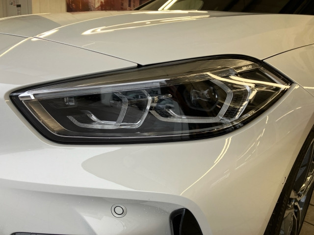 Bild 11: BMW 118d 5-Türer F40