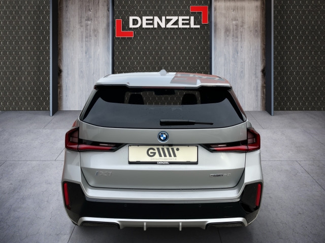 Bild 10: BMW iX1 eDrive20 U11