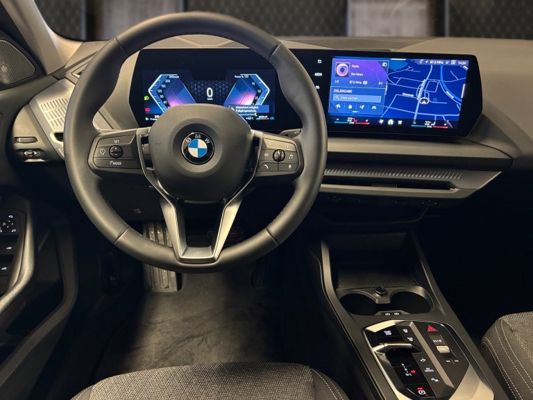 Bild 6: BMW 116 5-Tüerer F70