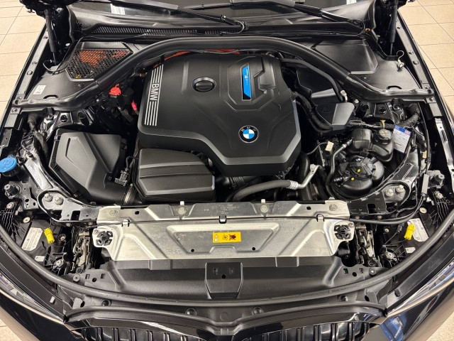 Bild 14: BMW 320e PHEV xDrive Tou