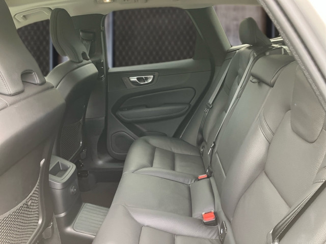 Bild 8: VOLVO PKW XC60 Plus, T6 Plug-in Hybrid, Elektrisch/Benzin, Dark