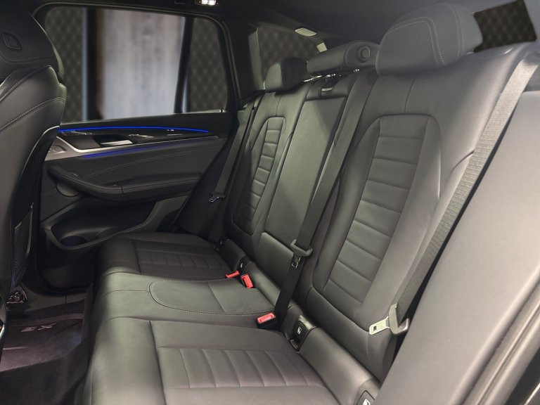 Bild 8: BMW X3 xDrive 20d 48V Au