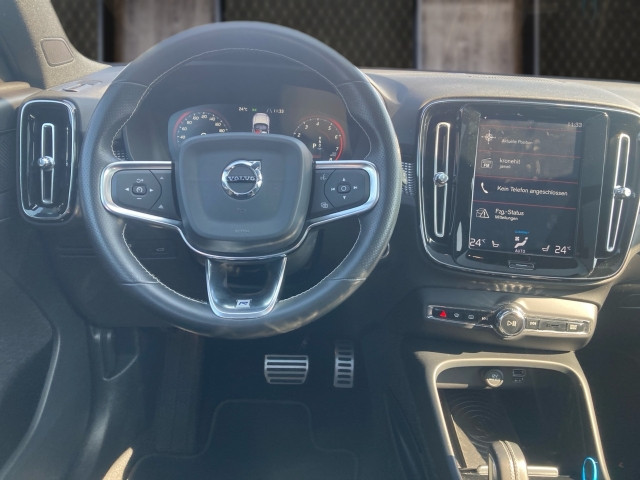 Bild 6: VOLVO PKW XC40 T4 AWD R-Design