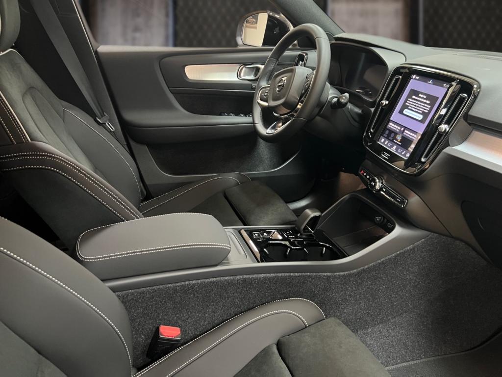 Bild 5: VOLVO PKW XC40 B3 Mild Hybrid Plus Dark