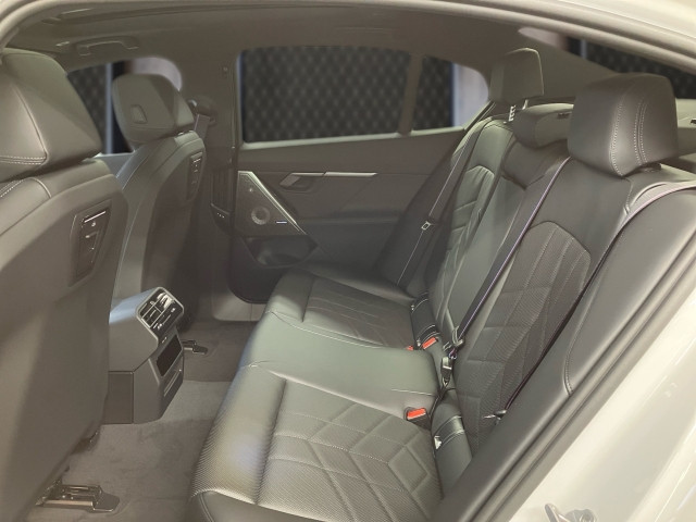 Bild 7: BMW 520d xDrive Limousine G60 B47