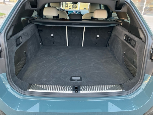 Bild 9: BMW i5 eDrive40 Touring G61