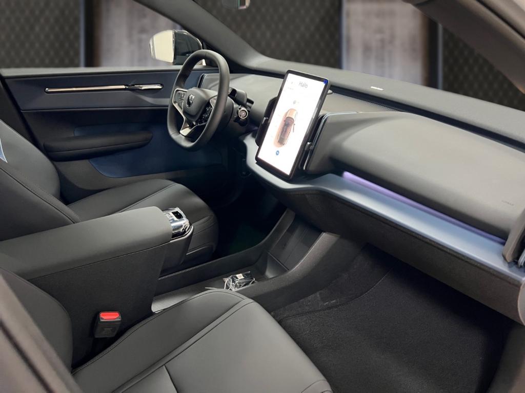 Bild 7: VOLVO PKW EX30 Cross Country Twin Motor Performance Ultra