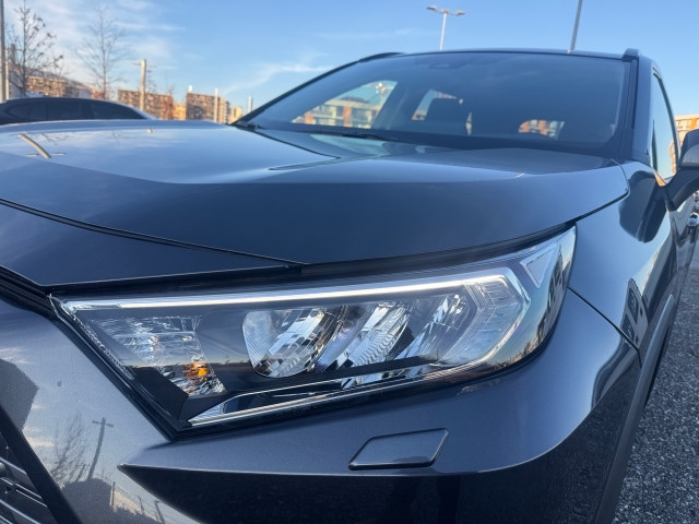 Bild 11: Toyota RAV4 Active Drive 2,5, 218 PS 4x2 Hybrid