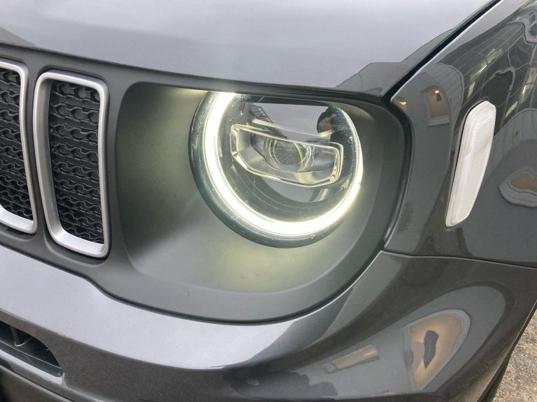 Bild 11: Jeep Renegade 1.5 Multiair T4 FWD DC17 e-Hybrid Renegade