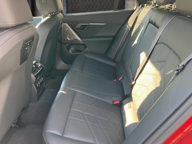 Bild 8: BMW i5 M60 xDrive Touring G61