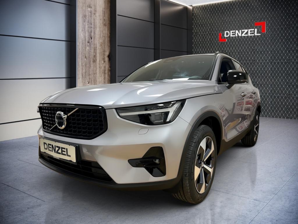 Bild 0: VOLVO PKW XC40 B3 4You Plus Dark